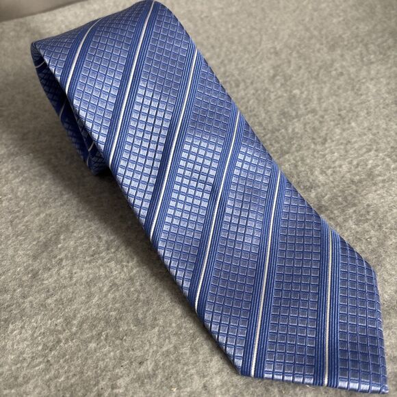 Donald J Trump Signature Collection Tie Light Blue White Stripes Textured L:59” - Picture 1 of 11